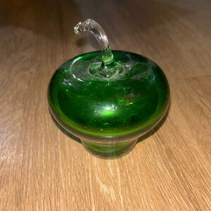 vintage hand-blown art glass green apple paperweight box t